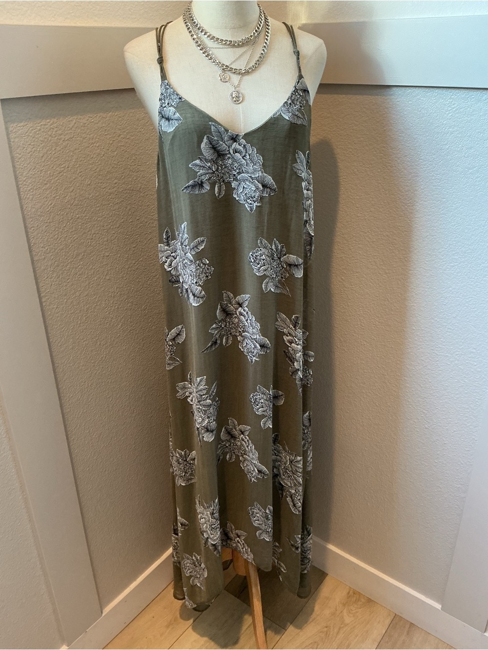 Love Stitch Olive Green Floral Maxi Dress with Black & White Print - Picture 2 of 10